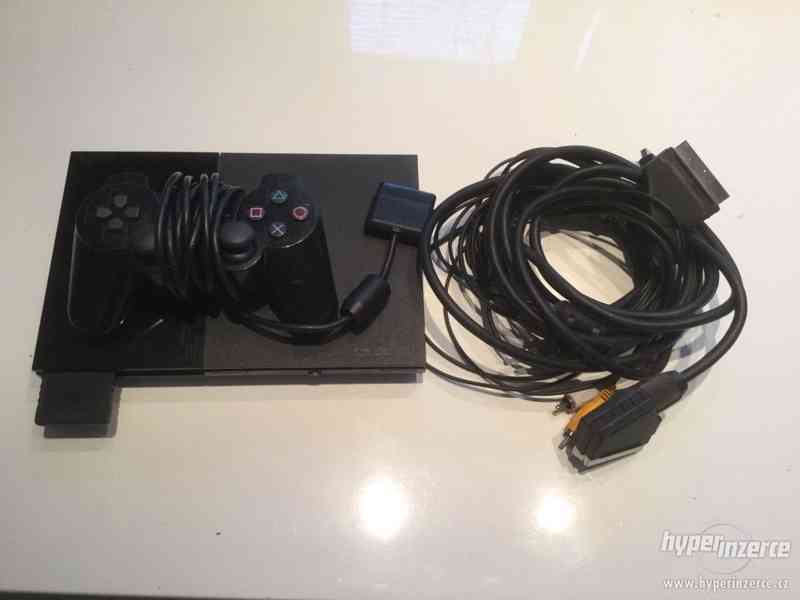 Playstation 2+memory card+2 hry - foto 1