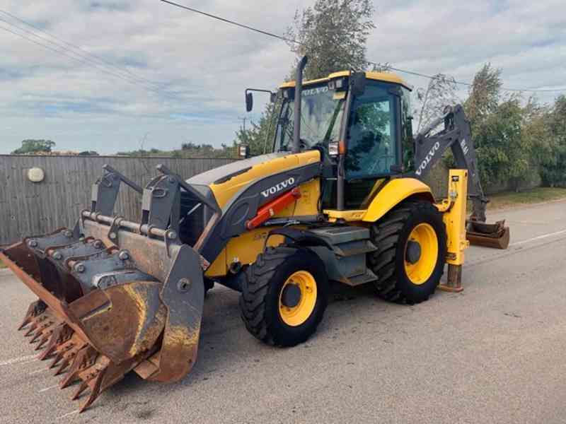 Traktorbagr VOLVO BL61 - foto 1