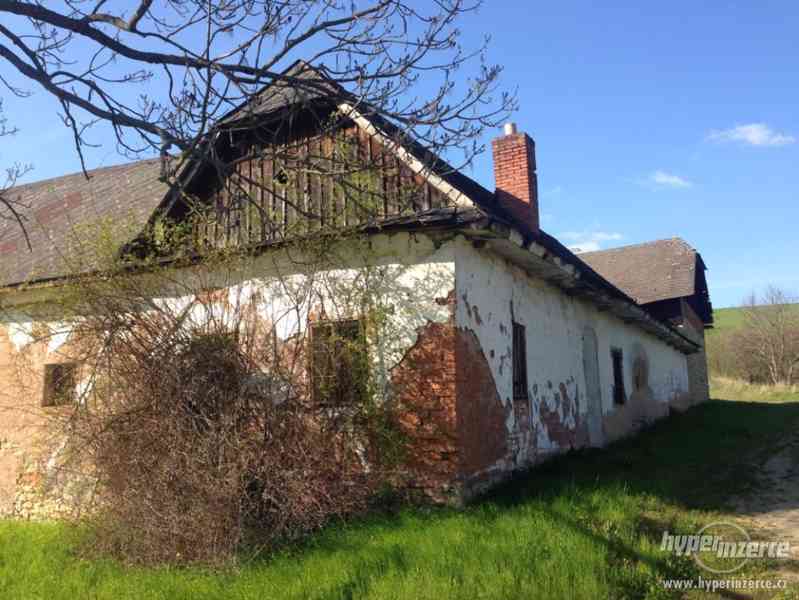 Zemědělská usedlost s pozemky na rozhraní Čech a Moravy - foto 2