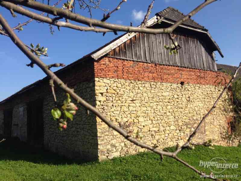 Zemědělská usedlost s pozemky na rozhraní Čech a Moravy - foto 6