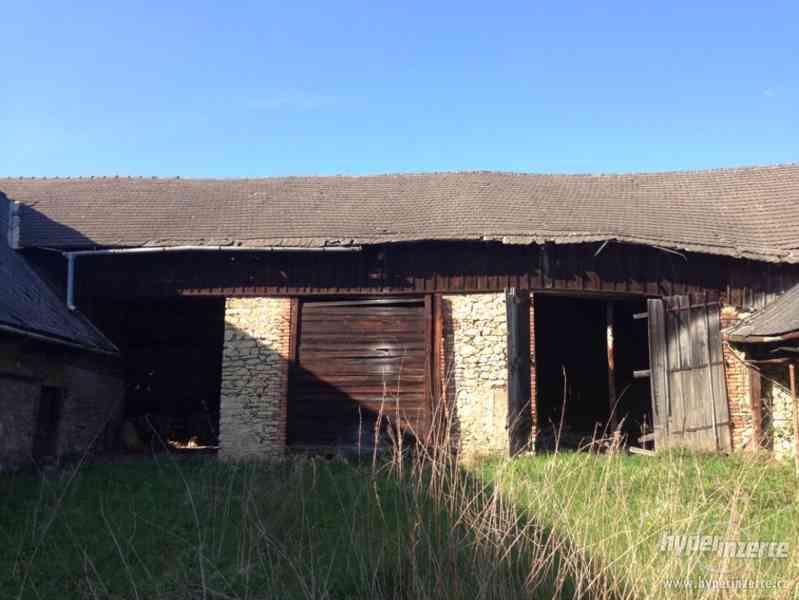 Zemědělská usedlost s pozemky na rozhraní Čech a Moravy - foto 8