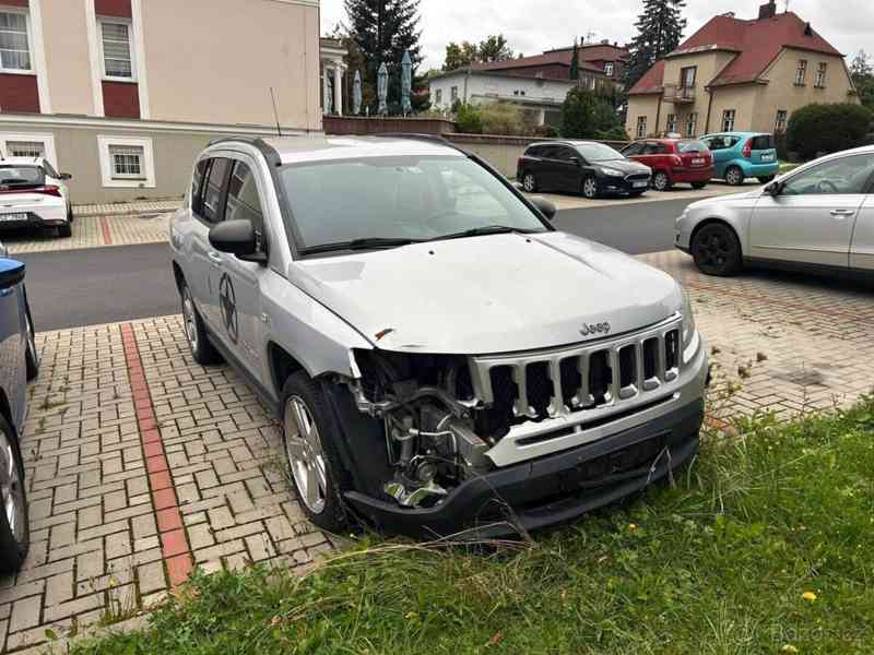 Jeep Compass 2,2   CRD limited - foto 2