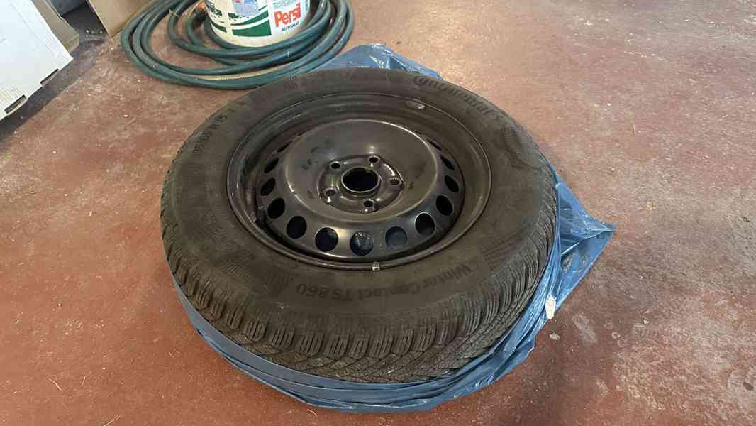 Kompletní sada zimní pneumatiky Continental TS860 195/65 R15 - foto 3