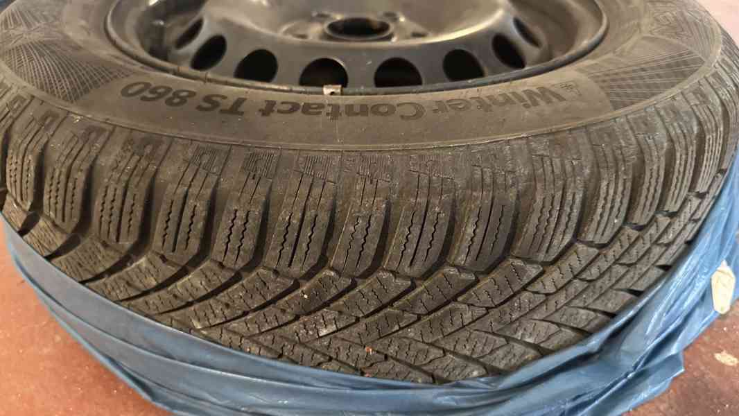 Kompletní sada zimní pneumatiky Continental TS860 195/65 R15 - foto 2