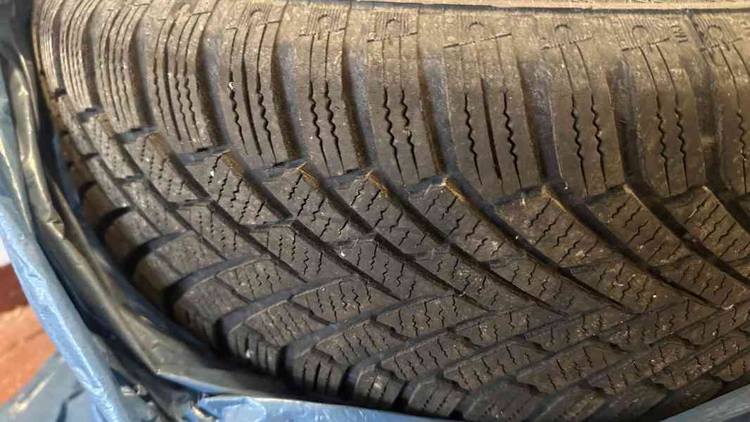 Kompletní sada zimní pneumatiky Continental TS860 195/65 R15 - foto 6