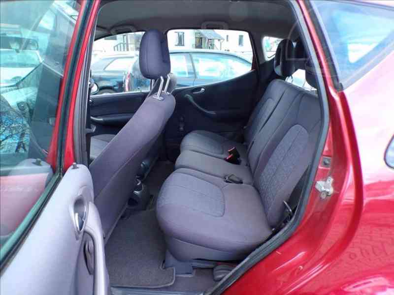 Mercedes-Benz I 1,6 AUTOMAT - foto 7