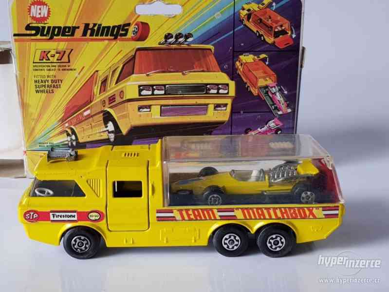 MatchBox Super Kings K-7 RACING CAR TRANSPORTER - foto 25