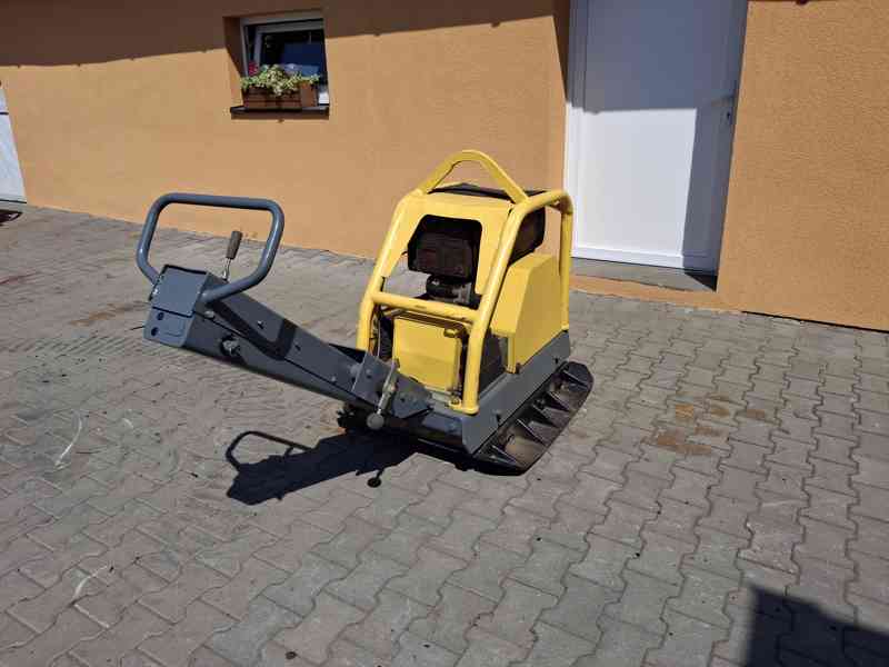 Vibrační deska Dynapac LG500 / Husqvarna, 500 kg, diesel, el