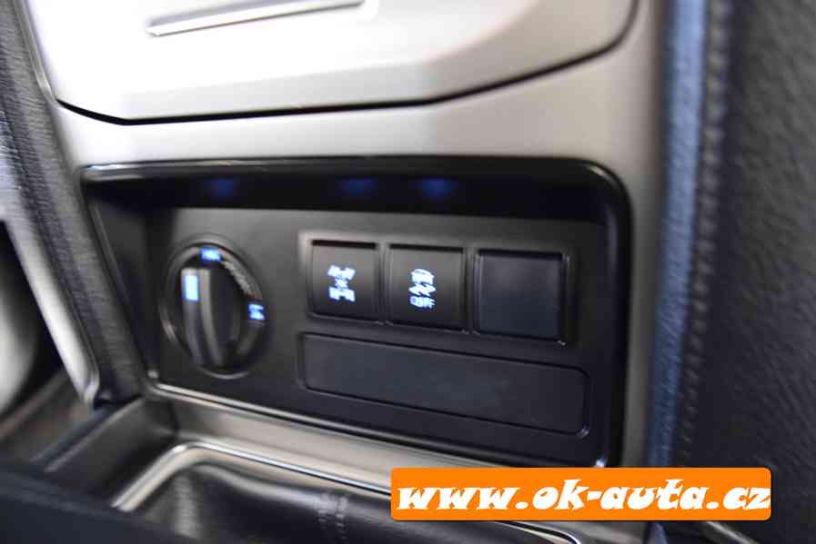 TOYOTA LAND CRUISER 2.8 D-4D LIFE 4x4 10/2018-DPH - foto 20