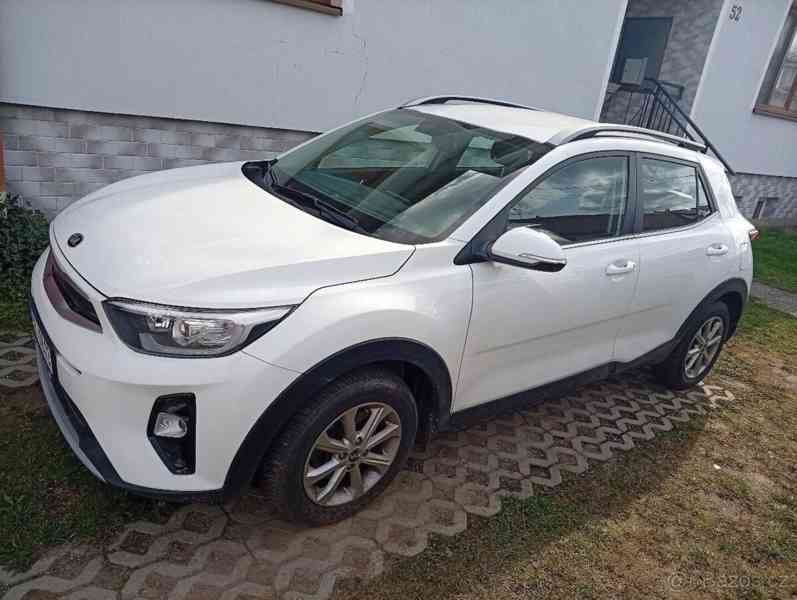 Kia Stonic 1,4   2018, 83 000 km, bílá - foto 5