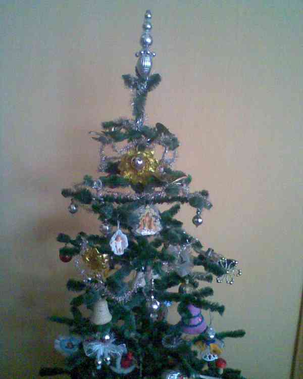 Retro Vánoční stromeček s ozdobami - foto 2