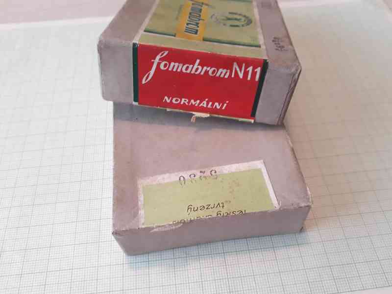  Fomabrom N11 - prázdná krabička od fotopapíru  - foto 3