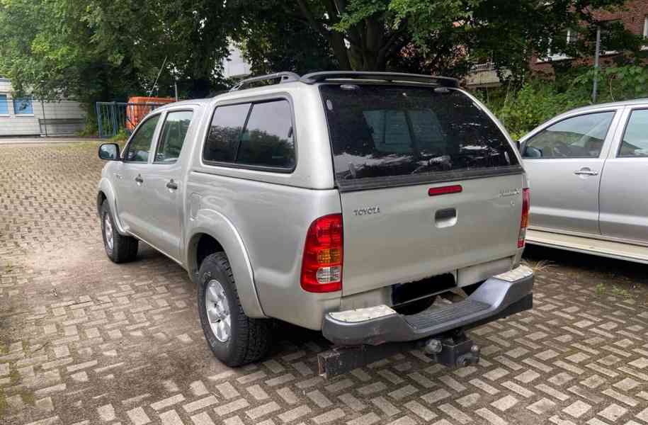 Toyota Hilux 2.5D4D 88kw - foto 5