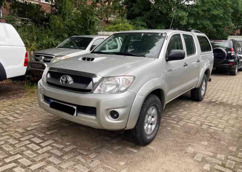 Toyota Hilux 2.5D4D 88kw - foto 12