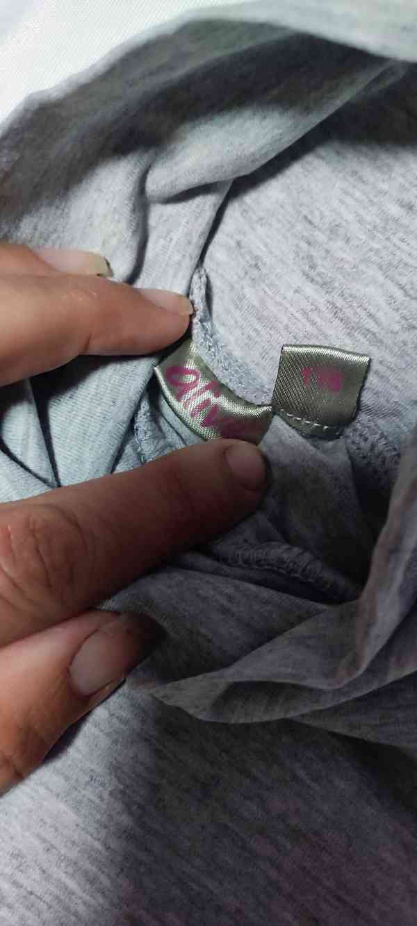 Dětské šedé rolákové tričko, vel. 116 - foto 4