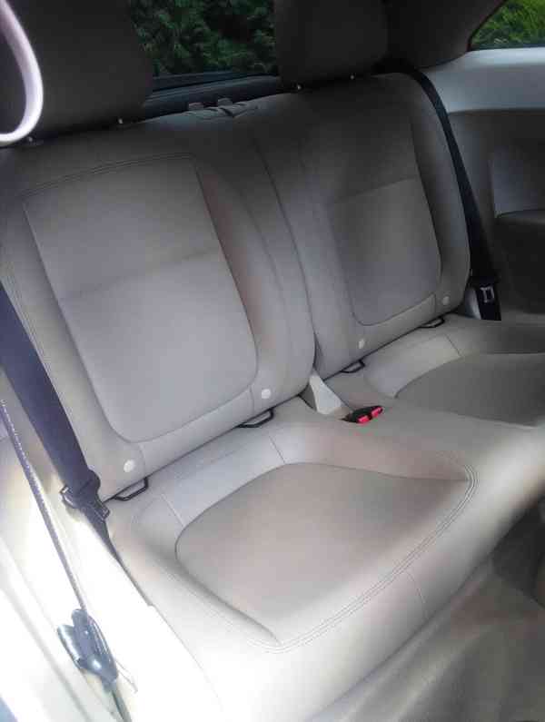 VW Beetle, automat, 2.5i, 125kw, 2013 - foto 11