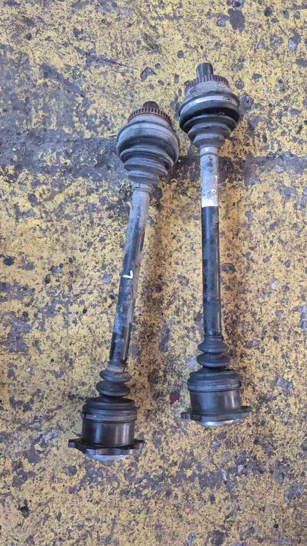 Prodám díly z VW PASSAT 5,5 , 1.9 , 96kW,2004 - foto 7