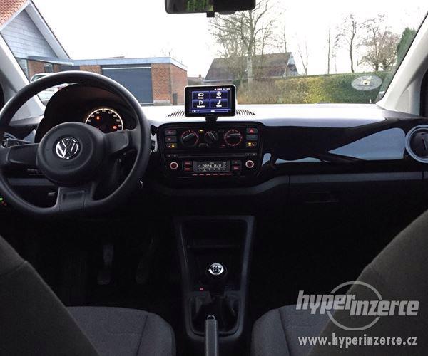 VW Up! 1,0 60 Move Up! BMT 2014 km 100000 Červené ABS airbag - foto 7