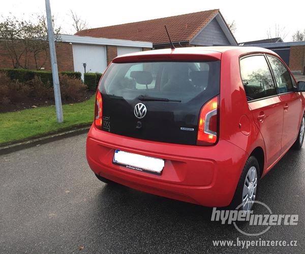 VW Up! 1,0 60 Move Up! BMT 2014 km 100000 Červené ABS airbag - foto 8