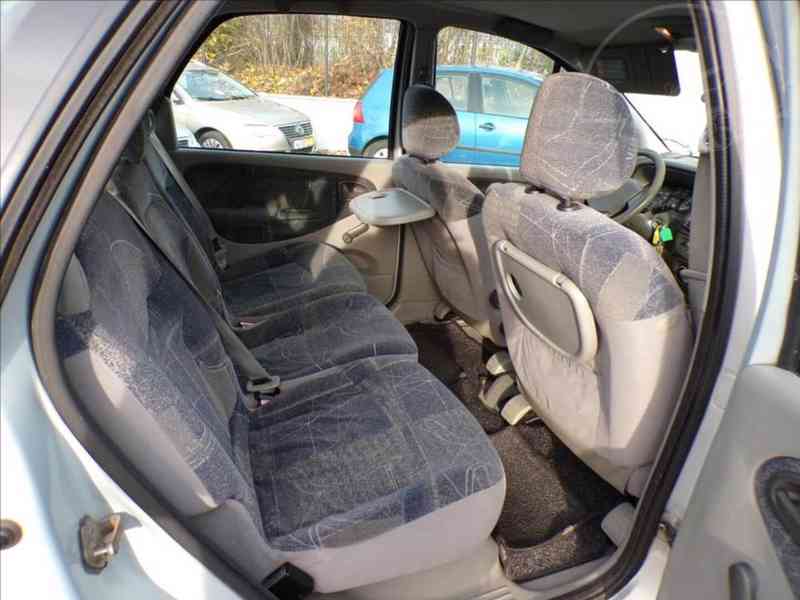 Renault Scenic 1,4 16V-nová STK - foto 10