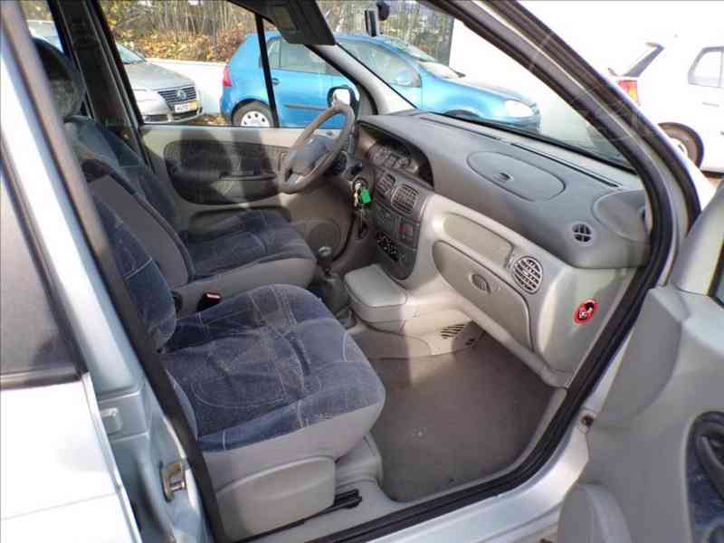 Renault Scenic 1,4 16V-nová STK - foto 11