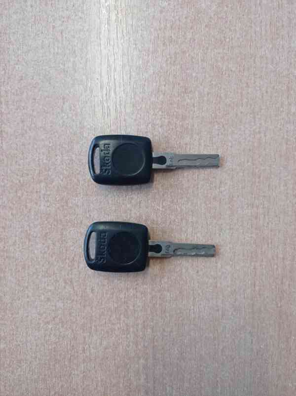 Škoda Fabia 1.2 HTP Klima - foto 24