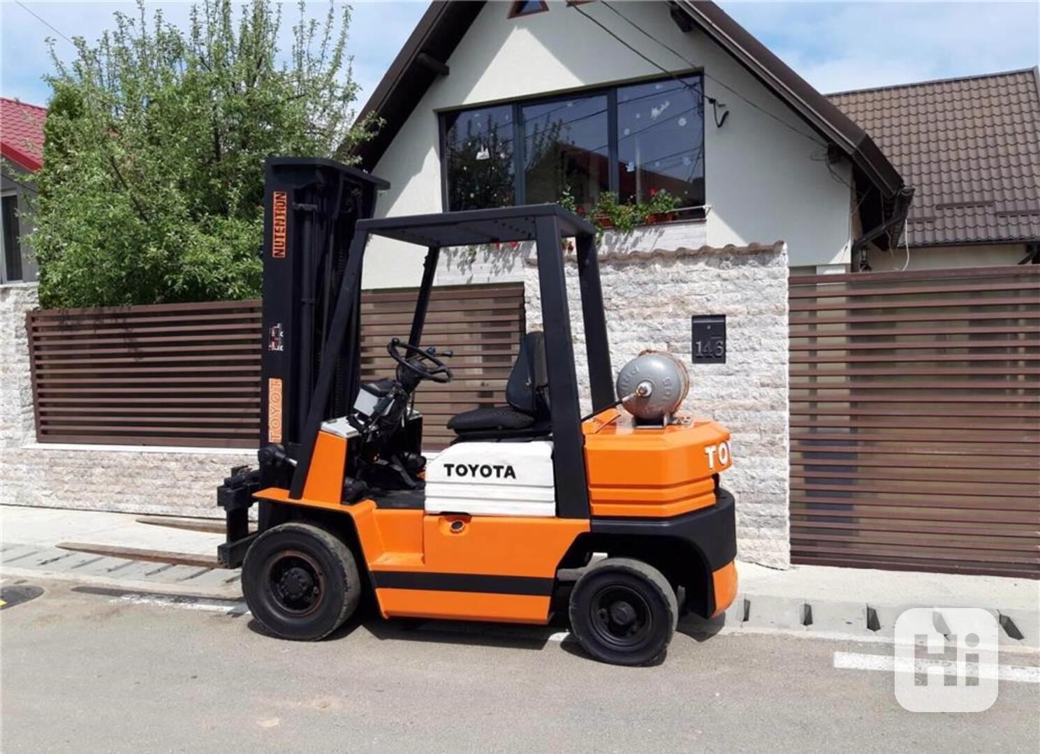 Vysokozdvižný vozík Toyota, LPG, nosnost 2,5 tuny - foto 1