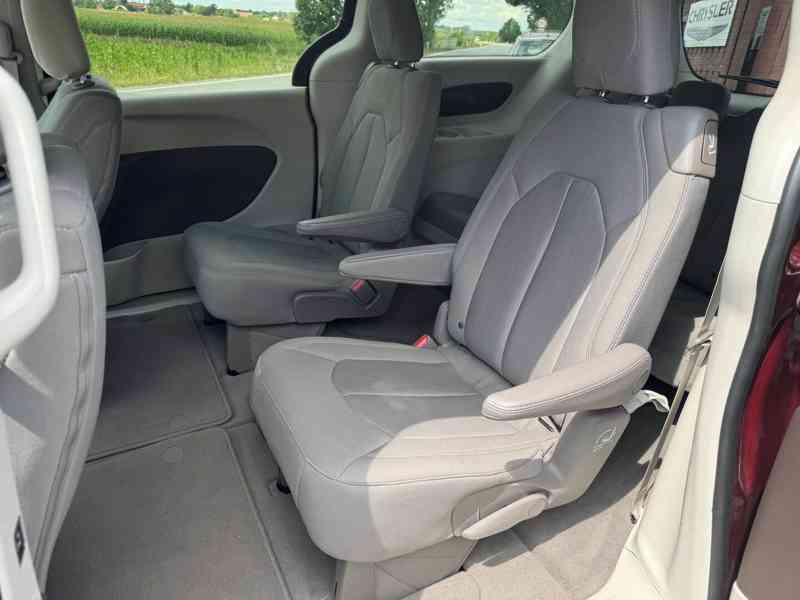 Chrysler Pacifica RU 3,6 Pentastar 2017 - foto 11