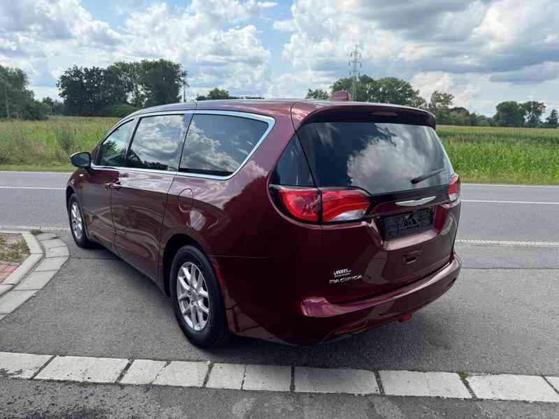 Chrysler Pacifica RU 3,6 Pentastar 2017 - foto 3