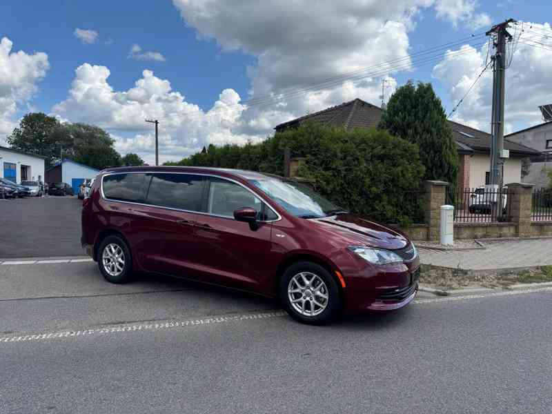 Chrysler Pacifica RU 3,6 Pentastar 2017 - foto 1