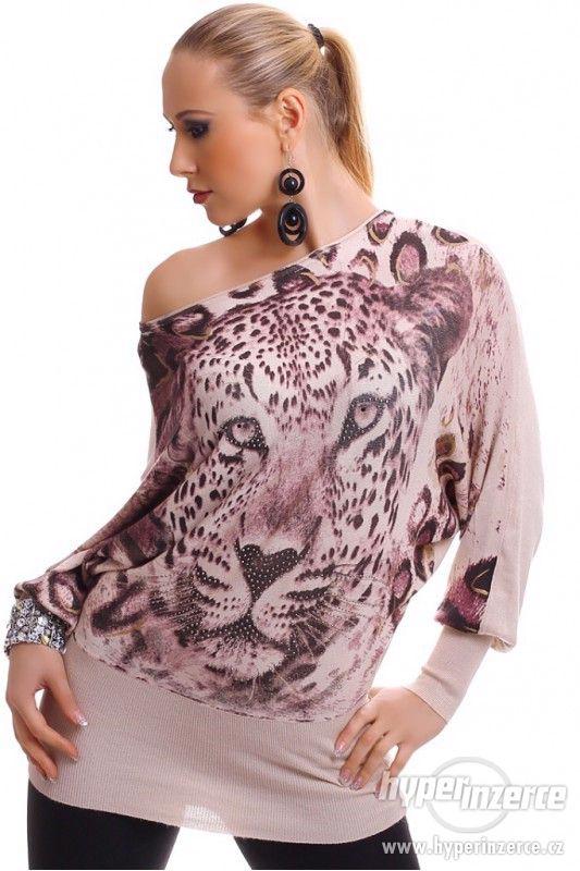 Módní dámské svetry - foto 1