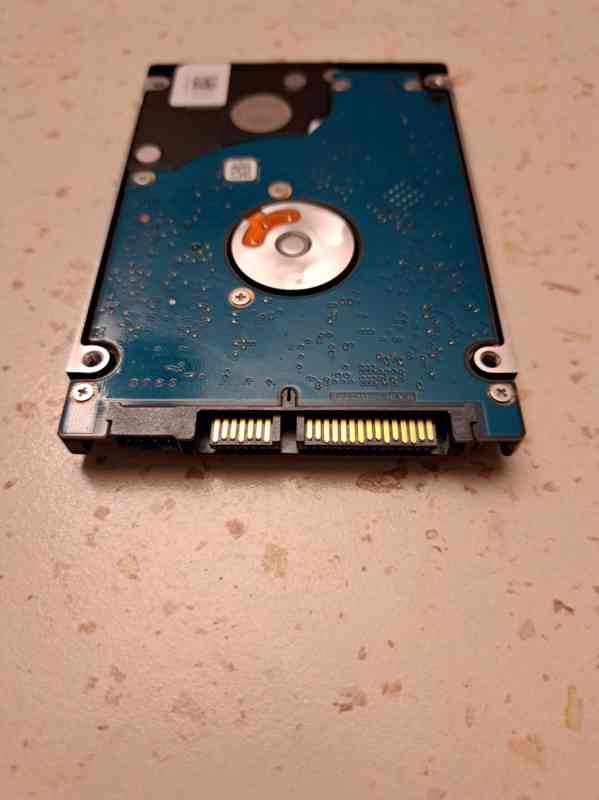 SSHD HDD 1000 GB, SATA, 2,5“ Seagate.  - foto 4