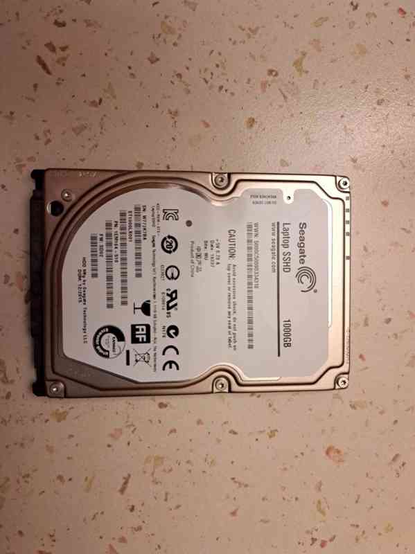 SSHD HDD 1000 GB, SATA, 2,5“ Seagate.  - foto 2