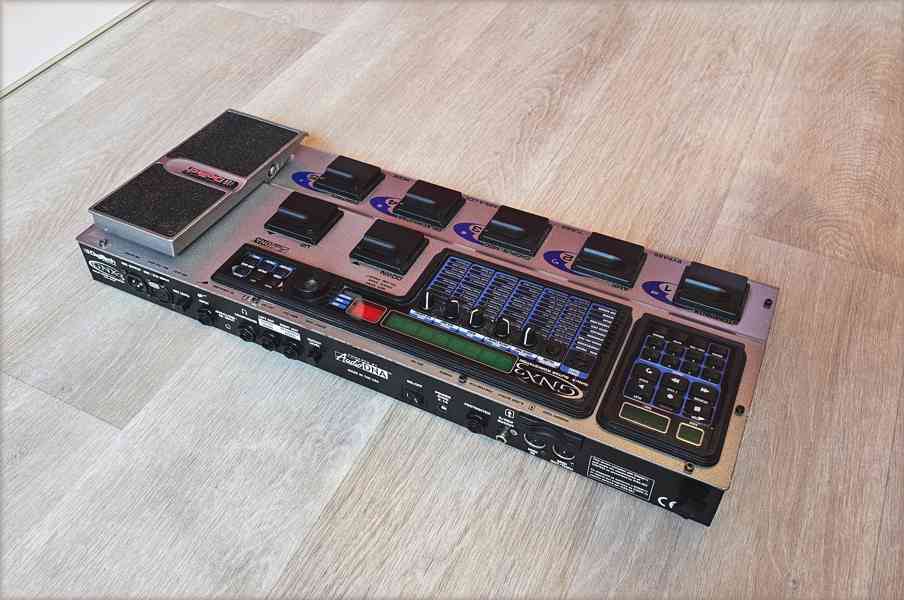 Kytarový multieffect DigitechGNX3 - foto 5