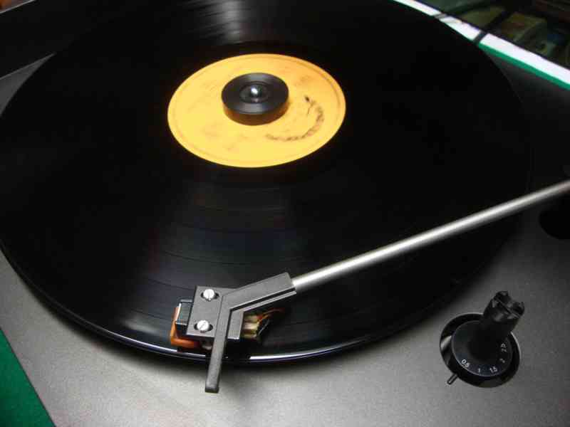 Gramofon Tesla NC 470 velice zachovalý funkční 1985-87 - foto 17