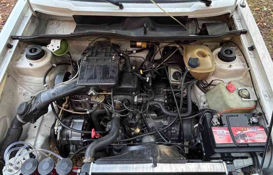 Volkswagen Golf 1,8   benzín 66 kw - foto 3