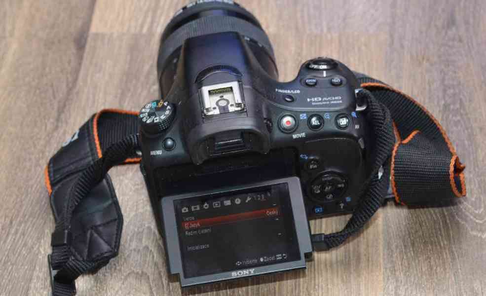 Sony SLT- A58 + Objektiv  jen 28000 Exp - foto 5