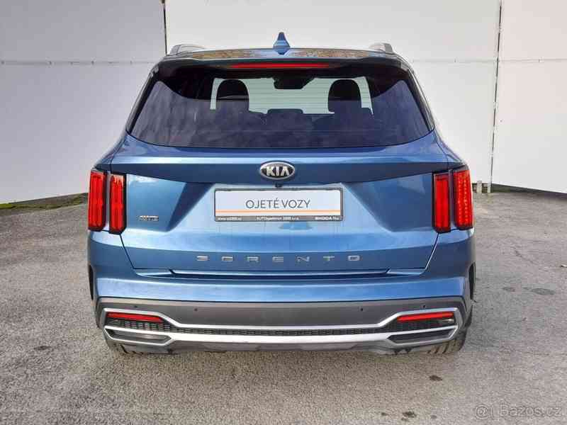 Kia Sorento 2,2   CRDi 148kW SCR 8DCT - foto 10