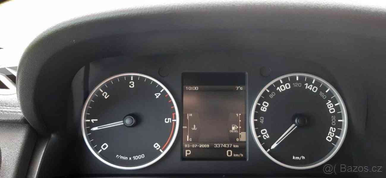 Land Rover Discovery 4 - foto 2