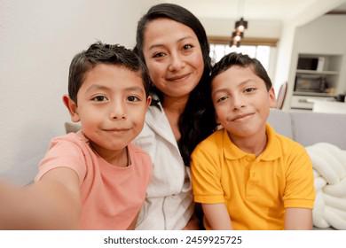 PEVNÁ, SPOLEHLIVÁ A VYSOCE BEZPEČNÁ NABÍDKA ÚVĚRU DO 48 H - foto 6