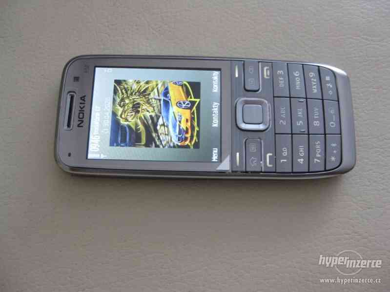 Nokia E52 - mobilní telefony z r.2009 od 150,-Kč - foto 2