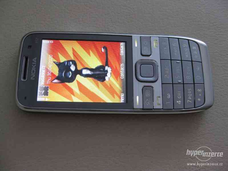 Nokia E52 - mobilní telefony z r.2009 od 150,-Kč - foto 14