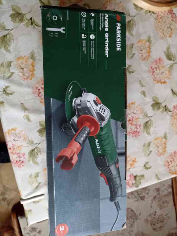 Prodám řezačku obkladů a dlažby do délky 61 cm - foto 4