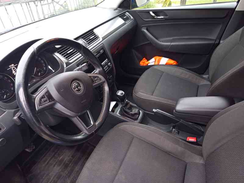 Škoda Rapid 1,6tdi - foto 7