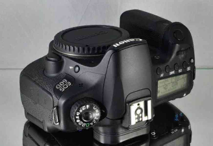 Canon EOS 60D **18 Mpix CMOS*5,3 sn./sec*Full HDV* 70300 exp - foto 5