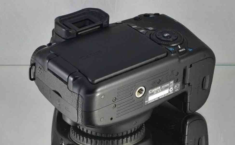 Canon EOS 60D **18 Mpix CMOS*5,3 sn./sec*Full HDV* 70300 exp - foto 4