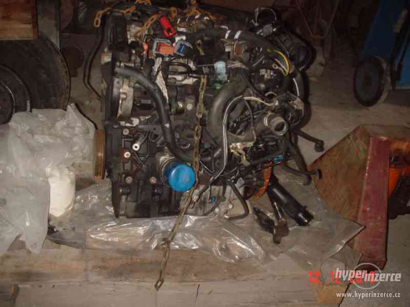 Prodám motor Peugeot 307 SW 2.0 nafta,kompletní - foto 4