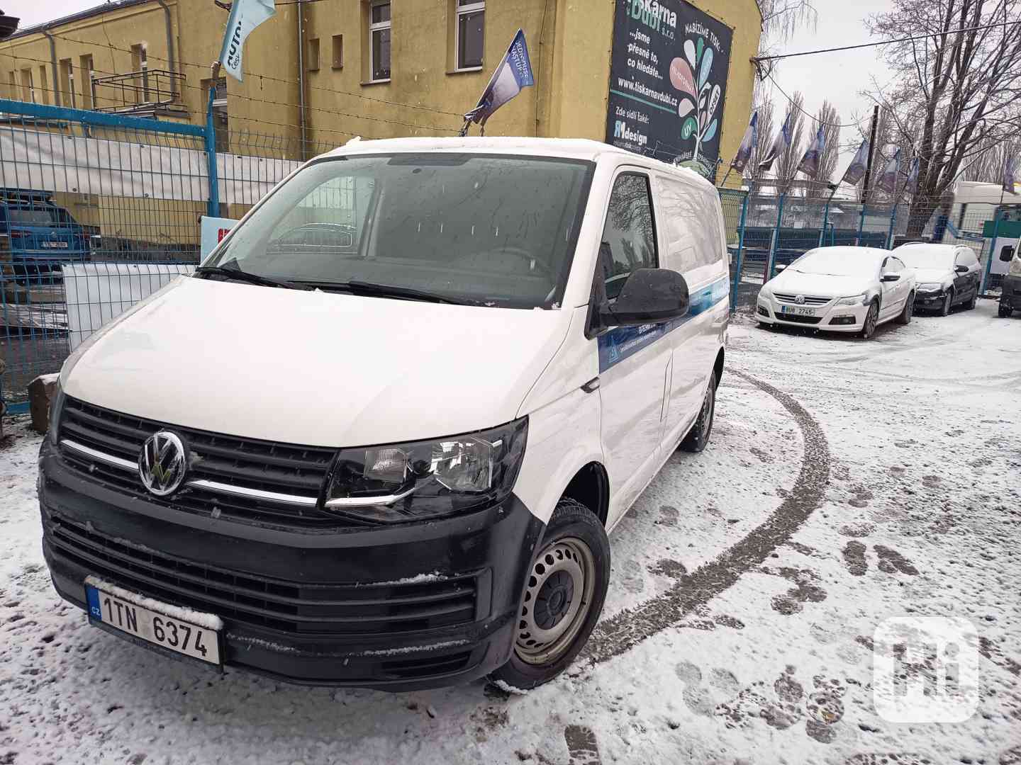 Volkswagen Transporter 2,0TDI 3-mistný ČR 1 maj DPH  - foto 1