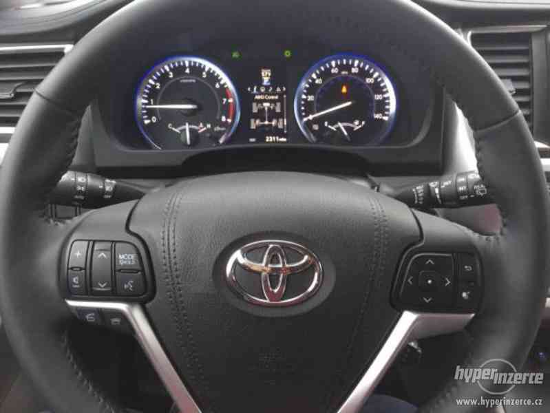 2017 Toyota Highlander XLE - foto 7
