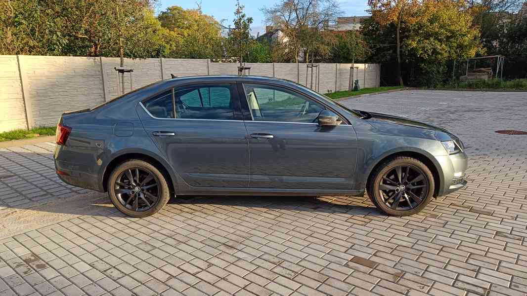 Škoda Octavia 3 Style Plus 2.0 TDI 110kW - foto 3